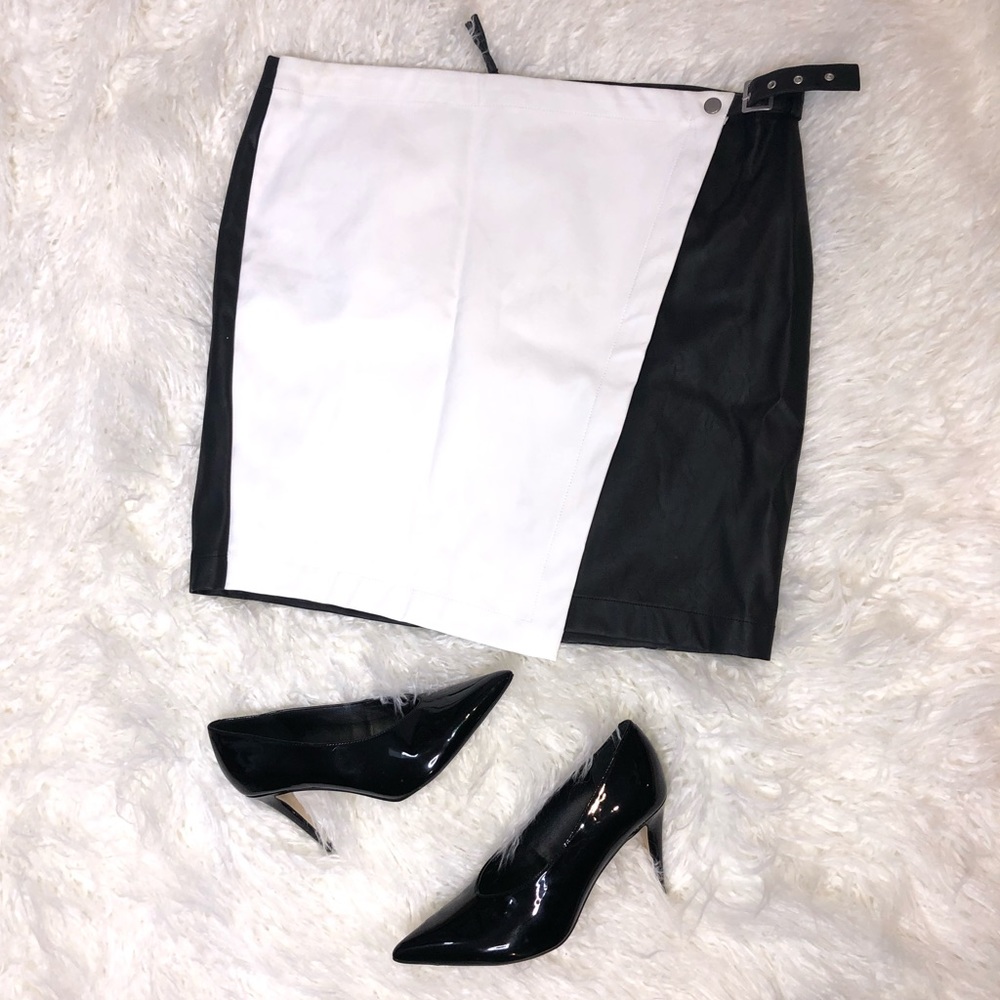 Nwot F21 Plus Size Color Block Leather Skirt - image 1